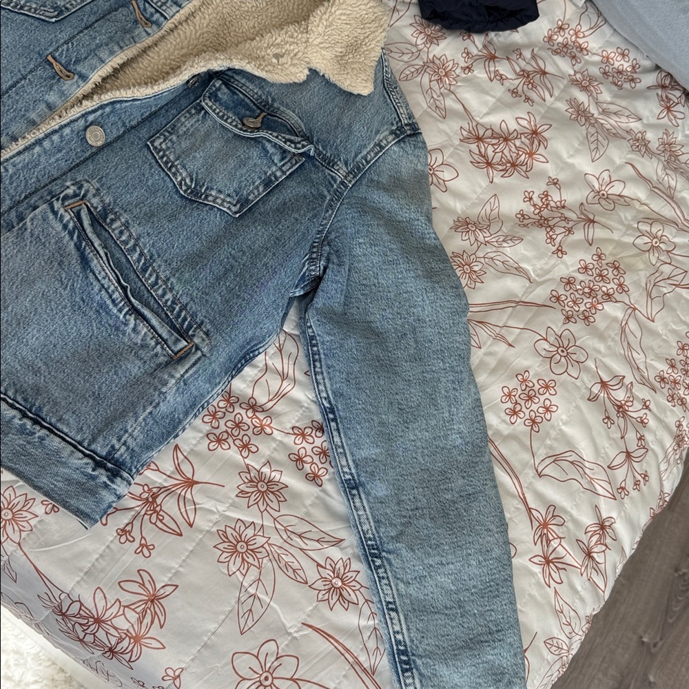 Gap denim jacket - image 3
